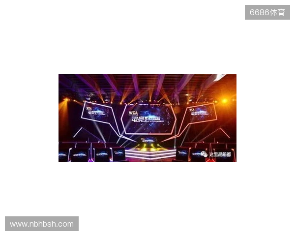 渝媒：李章洙在重庆被球迷请吃火锅，他直接吃的红锅微辣